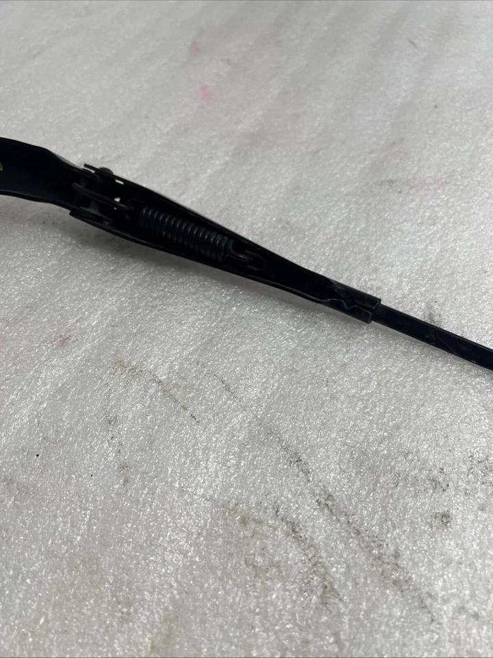 Brazo limpiaparabrisas delantero derecho pasajero BMW 328i 2011-2015 fabricante original Foto 4 de 4