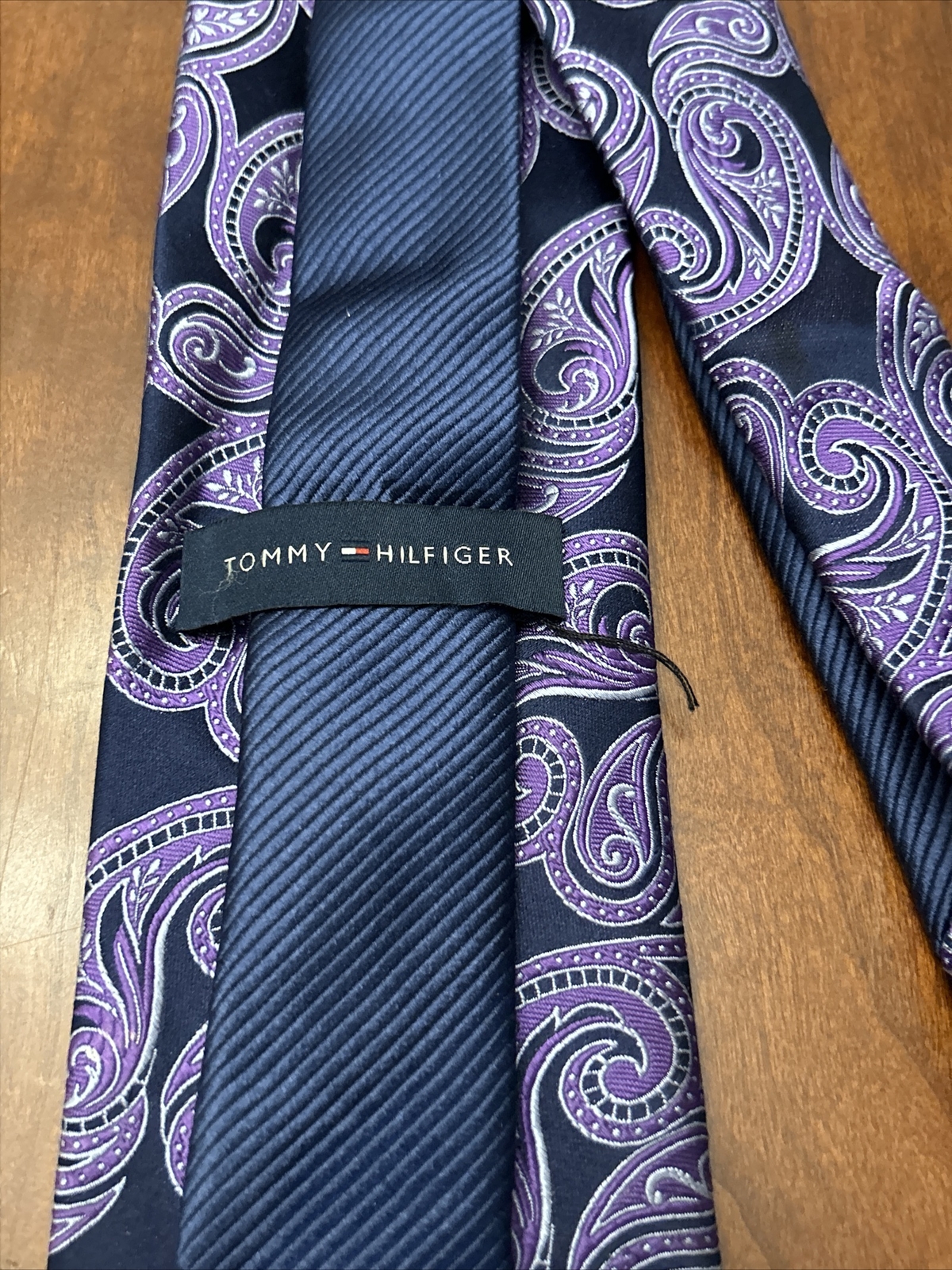 Tommy Hilfiger Purple Paisley 100% Silk Tie thumbnail 2