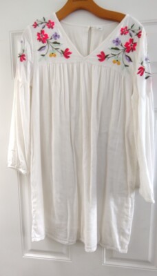 embroidered yoke shift dress Embroidered Yoke Sewing Pattern – Botanica Tinctoria main image 0