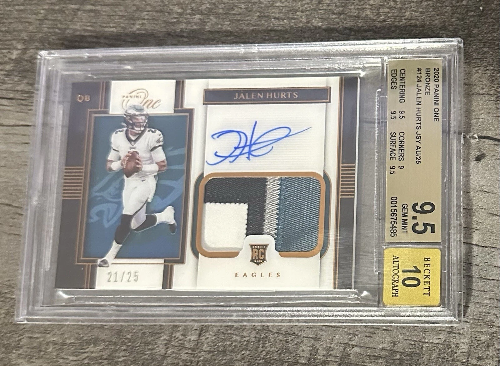 Jalen Hurts Panini One #124 Premium Patch Autograph-Bronze