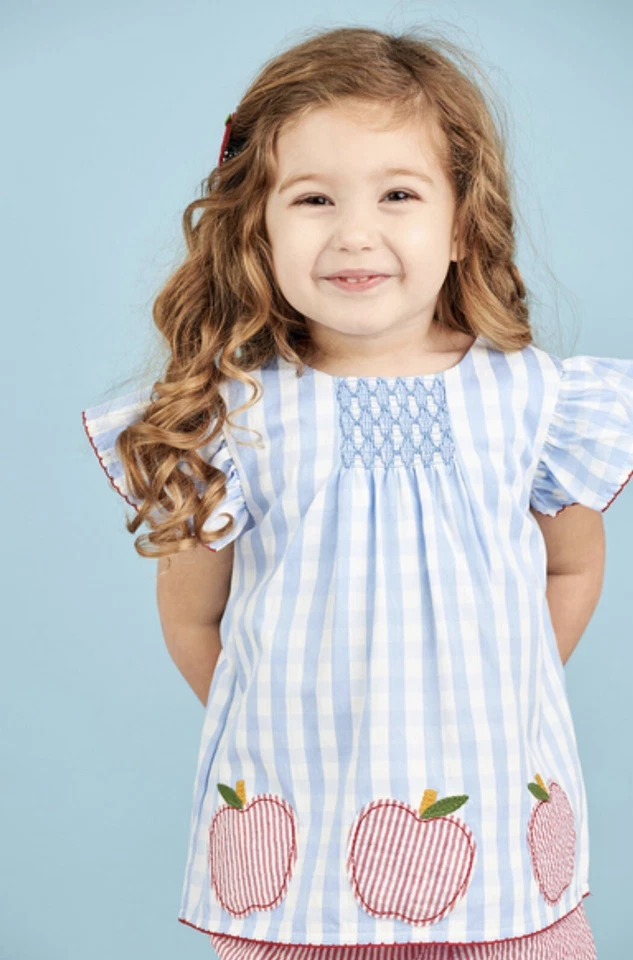 Conjunto de Top y Pantalones Cortos Mud Pie Bordados Azul Cuadros Escuela Manzana Talla 4-5 Foto 3 de 4