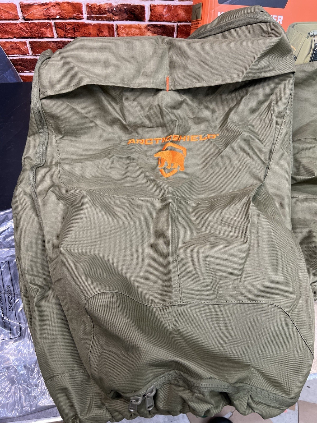 ArcticShield Uninsulated Kennel Weatherproof Cover in Winter Moss - Large