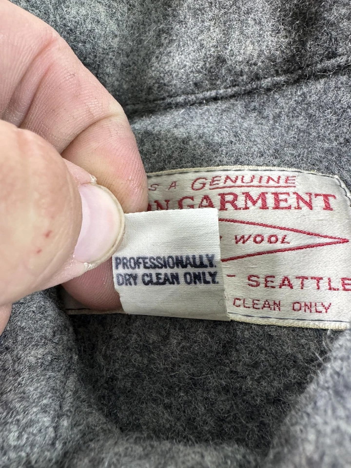 Vintage CC Filson Mens Jacket 38 Gray Wool Mackinaw Cruiser Chore Barn Field - Image 3 of 4