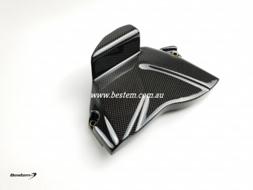 Yamaha YZF R1 2009 - 2014 Carbon Fiber Sprocket Cover - Picture 3 of 5