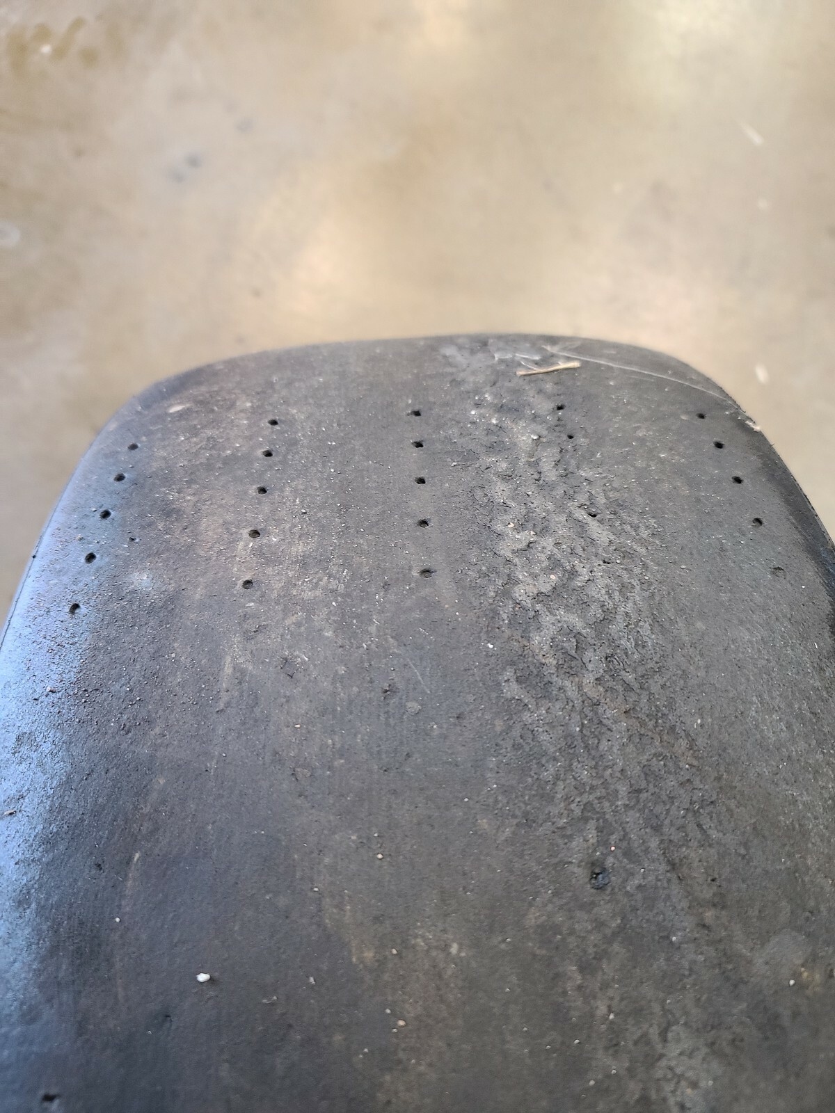2 Pirelli Ferrari Challenge 458 Slicks 275/675/19 4/32 like new 