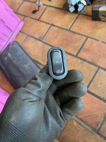 Original Opel Zafira A T98 Fensterheberschalter Fensterheber Schalter 90561388