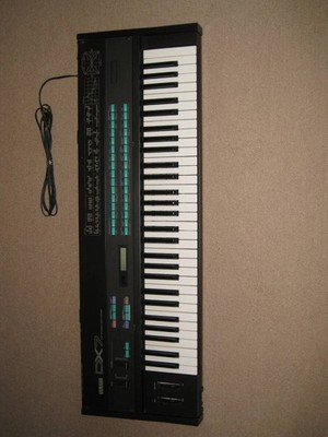 YAMAHA DX7 DX-7 61-Key Digital Synthesizer Keyboard FM Synthesis