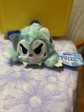 Bark box Sabertooth Tyler Super Chewer Toy Medium Bonus Squeaker Toy Inside New