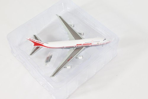 Dragon Wings 55960 1:400 Scale Air India Boeing 747-400 "VT-AIQ" - Picture 4 of 7