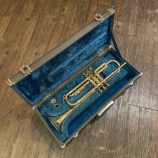 YAMAHA YTR-233 Trumpet Gold Plated Finish With Case From Japan USED