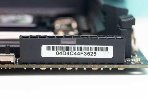 ASUS ROG Strix Z390-I Gaming Intel 1151 (300 Series) M.2 DP Mini ITX Motherboard - Picture 19 of 21