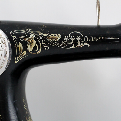 ヤッチャン1957、購入前にご確認を！ Antique Sewing Machine GRITZNER V Durlach Cast Iron GERMANY c.1920