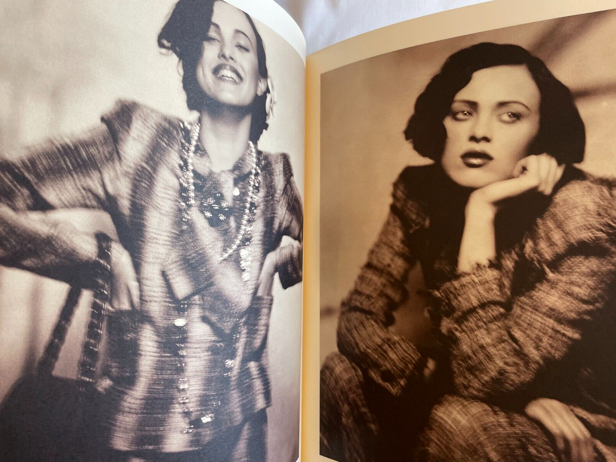 CHANELコレクションカタログ CHANEL Boutique Spring Summer 1998 Collection Book Fashion