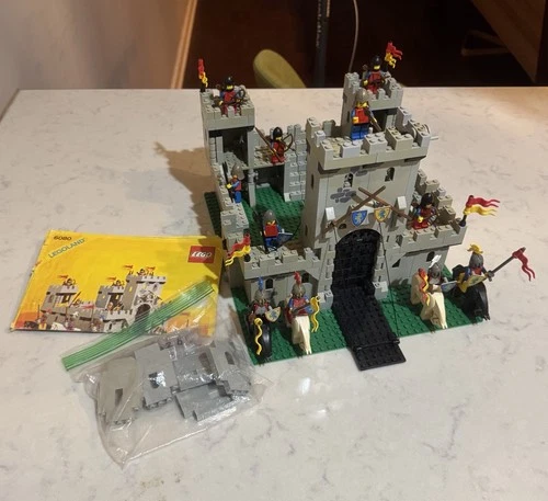 Vintage LEGO Set 6080, King's Castle
