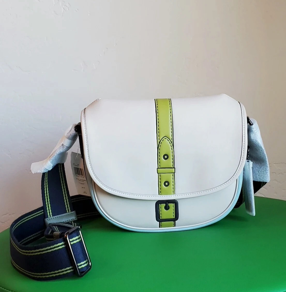 Coach Hitch Crossbody With Trompe L'oeil-Jl/Steam Multi(Origin $495)