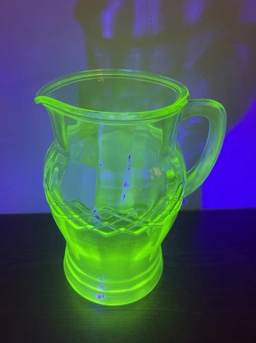 New ListingVintage 1930’s Uranium Anchor Hocking Vaseline Glass Pitcher  8.25” Tall