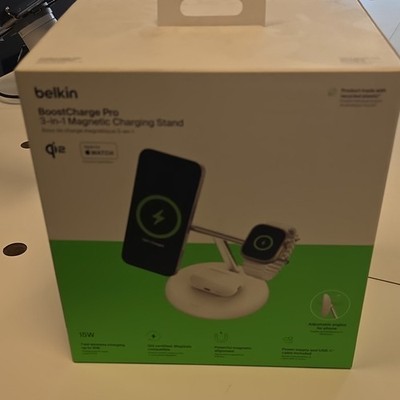 Belkin BoostCharge Pro 3-in-1 Magnetic Qi2 Charging Stand White USB-C