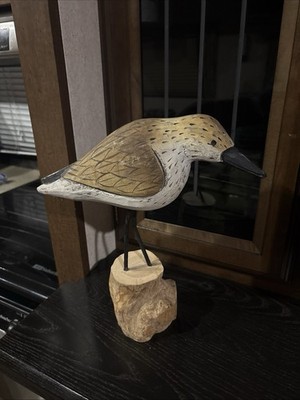 Vintage Wood Carved Shorebird Sandpiper On Stand Beach Decor