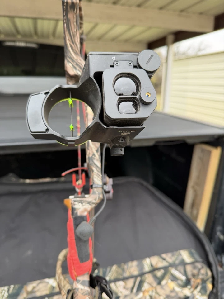 Arco Mathew’s Z7 mano izquierda 28 dibujo con estuche Mathew’s Foto 4 de 4