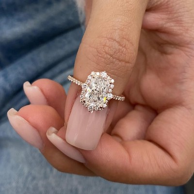 3,00 Karat Diamant Verlobungsring 14K Rotgold Radiant Cut Halo IGI Lab Grown