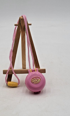 Vtg Dolly Compact Locket W/Doll Round Pink Laundry Room 1994 Polly Pocket Clone