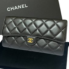 CHANEL Black Lambskin Quilted Matelasse CC Logo Timeless Classic Long Flap Walle