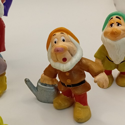 Lot 9 Applause Disney Snow White Figurine Set Prince Evil Queen and Seven Dwarfs - Picture 5 of 16