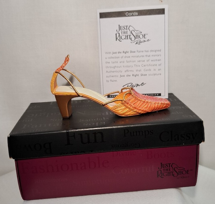 Just The Right Shoe Cords Raine 25443 Miniature Step into Fantasies Figurine