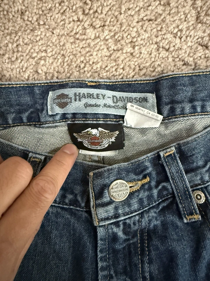 Shorts jeans feminino Harley Davidson personalizado tamanho 32 - Imagem 3 de 4