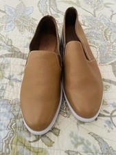 Zapatos sin cordones de cuero para mujer Hush Puppies The Everyday color tostado talla 9,5