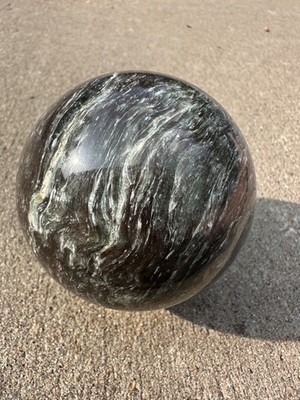 677g natural spakling green mica mix sphere uv reactive crystal ball