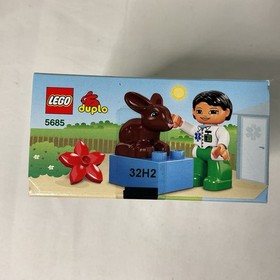 LEGO DUPLO: 5685 Vet Rabbit Animal Flower Easter Duplo Figure 4 Pieces