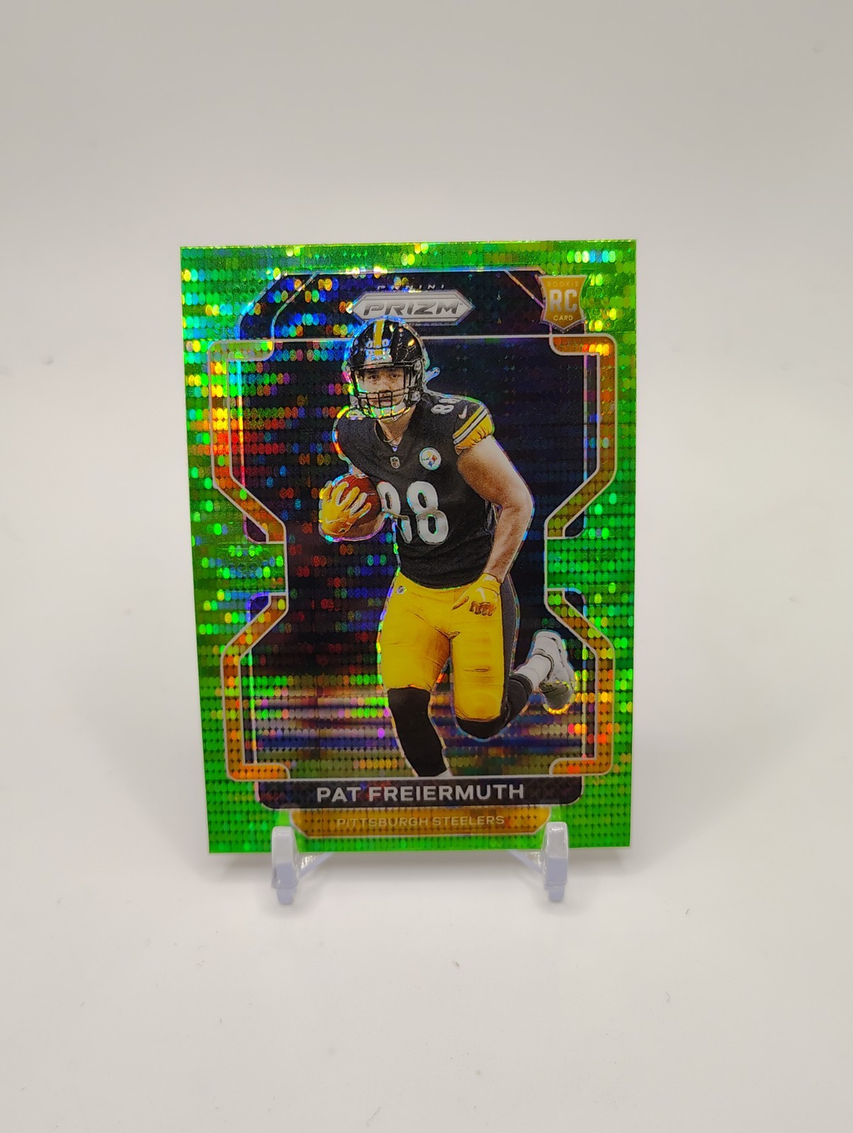 2021 Panini Prizm Rookie Pat Freiermuth #362 Neon Green Pulsar Prizm