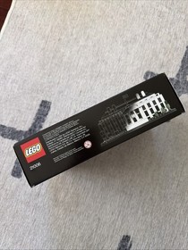 New LEGO Architecture 21006 The White House Building SET 560 pcs age 12+ SEALED