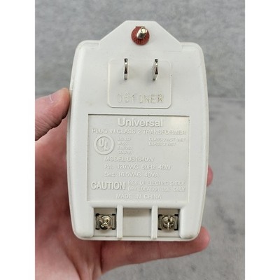 Universal UB1640W Plug In Class 2 Transformer 16.5VAC 40VA 120V 60Hz White