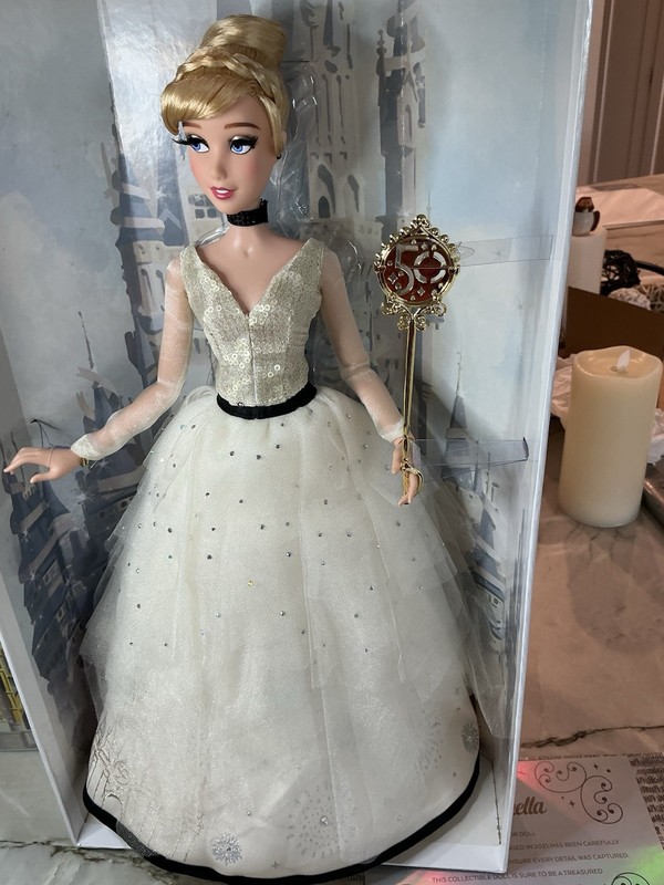 NEW 2021 DISNEY 50TH ANNIVERSARY, LIMITED EDITION COLLECTOR CINDERELLA DOLL NRFB