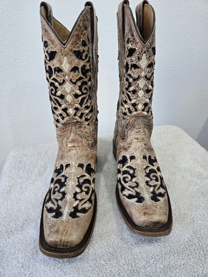 Botas occidentales Corral Teens para mujer con incrustaciones de lentejuelas talla 6 Foto 2 de 4