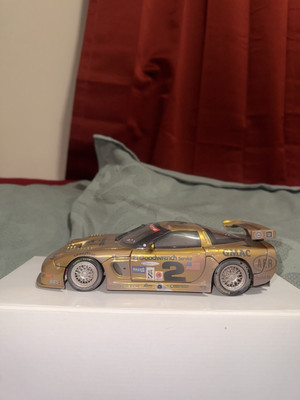 1:18 2001 Chevrolet Corvette C5-R - #2 GM GoodWrench  Service Plus Raced Version