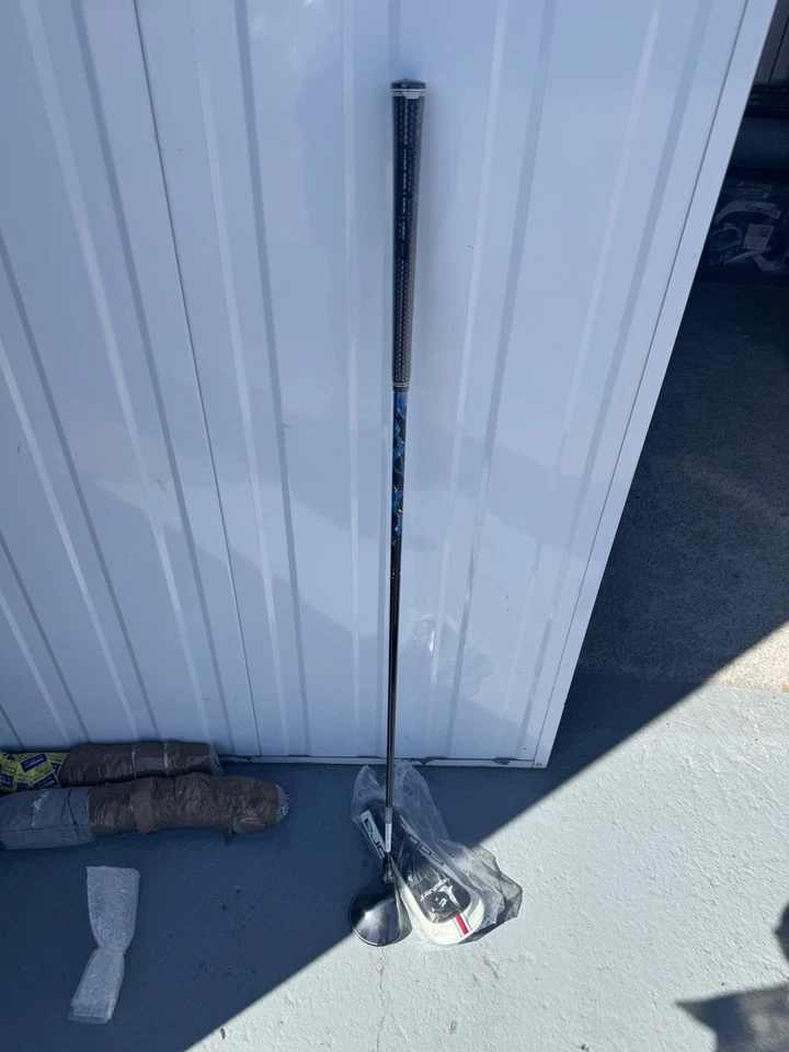 Mens right handed Cobra Aerojet Max 5 Wood lite Senior Flex Helium 5F2 Reg Shaft - Image 2 of 4