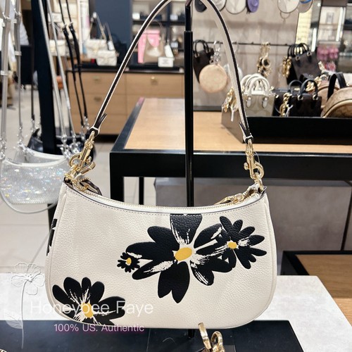 Bolso de hombro Coach Teri nuevo con etiquetas con estampado floral/pegatinas/arándanos - Imagen 32 de 103