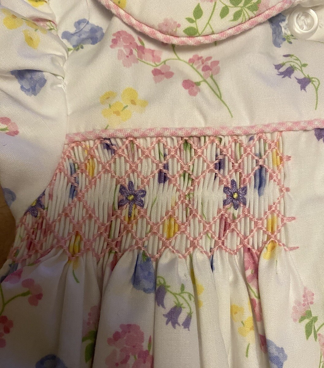 classic whimsy smocked dress Girls NWT Set & Bloomers Free Bow 3 Months Patricks Day or your