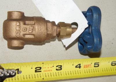 Lot of 2: NIBCO NJ0J005 T-113 Bronze 3/8'' Gate Valves Socket Sweat/Solder 200CWP