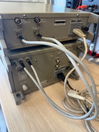 ANRITSU SPECTRUM ANALYZER MS610B 10 KHZ-2GHZ E TRACKING GENERATOR MN 680 B - Foto 11 di 17