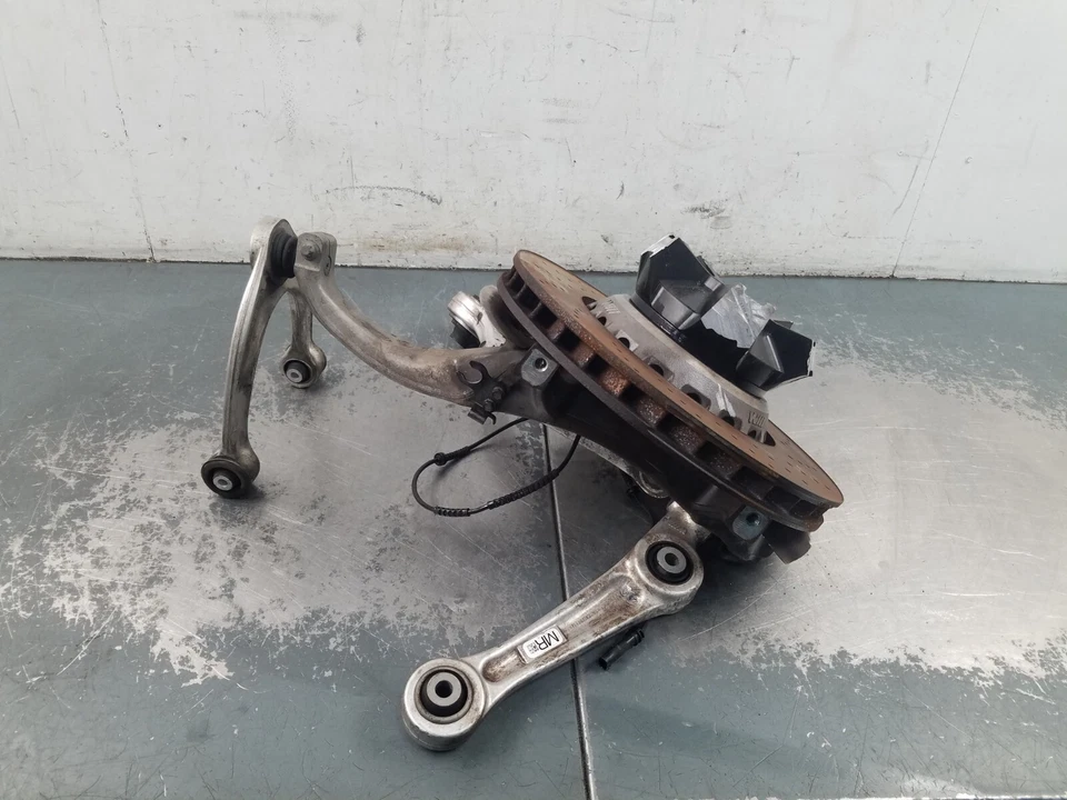 BMW M5 F10 2013 buje delantero derecho nudillo rotor brazos de control #6234 Q1 Foto 3 de 4