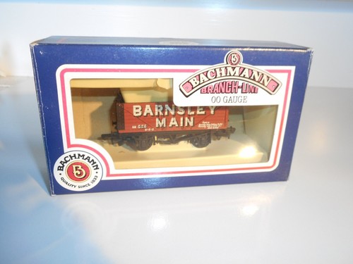 Bachmann 33-101A, 7 Plank Barnsley Main. Very good condition. OO Scale. Boxed - Picture 10 of 11