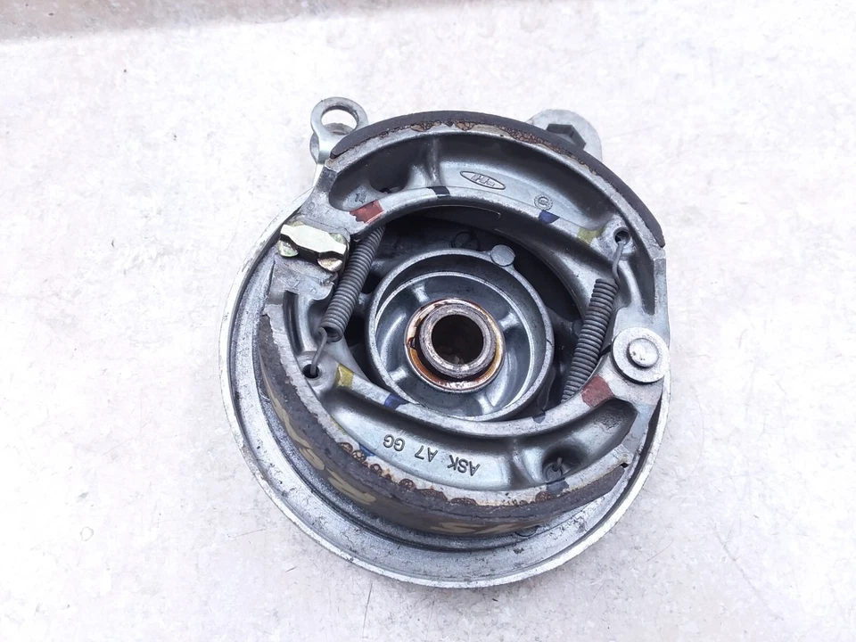 Placa de freno de rueda trasera Honda 125 CB CB125 CB125S 1980 ANX-C45 Foto 3 de 4