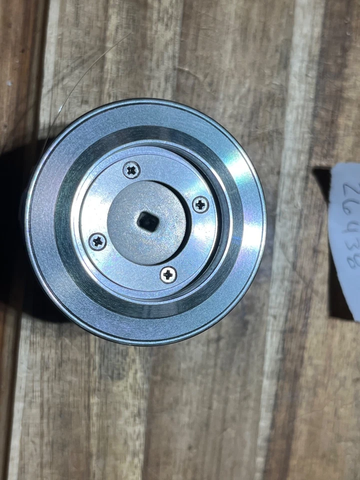 Carrete de pesca Pflueger Supreme con línea nueva (26438) Foto 2 de 4