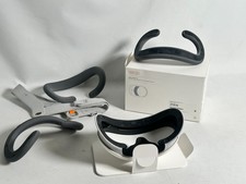 Open Box Apple Vision Pro Light Seal 21W, Cushions (W, W+ x2) & Dual Loop Band M