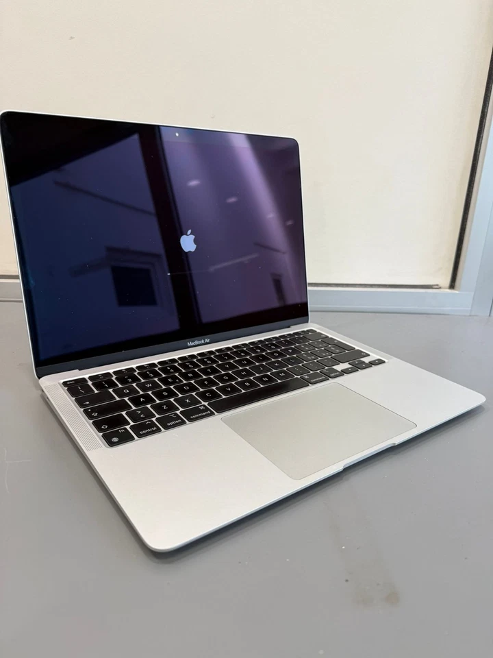 Apple MacBook Air 13" M1 8/512GB
