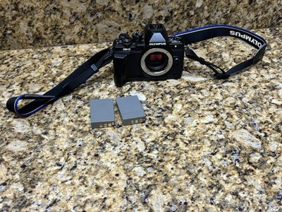 Olympus OM-D E-M10 Mark II Black Mirrorless Camera Body With 2 Battery Tested